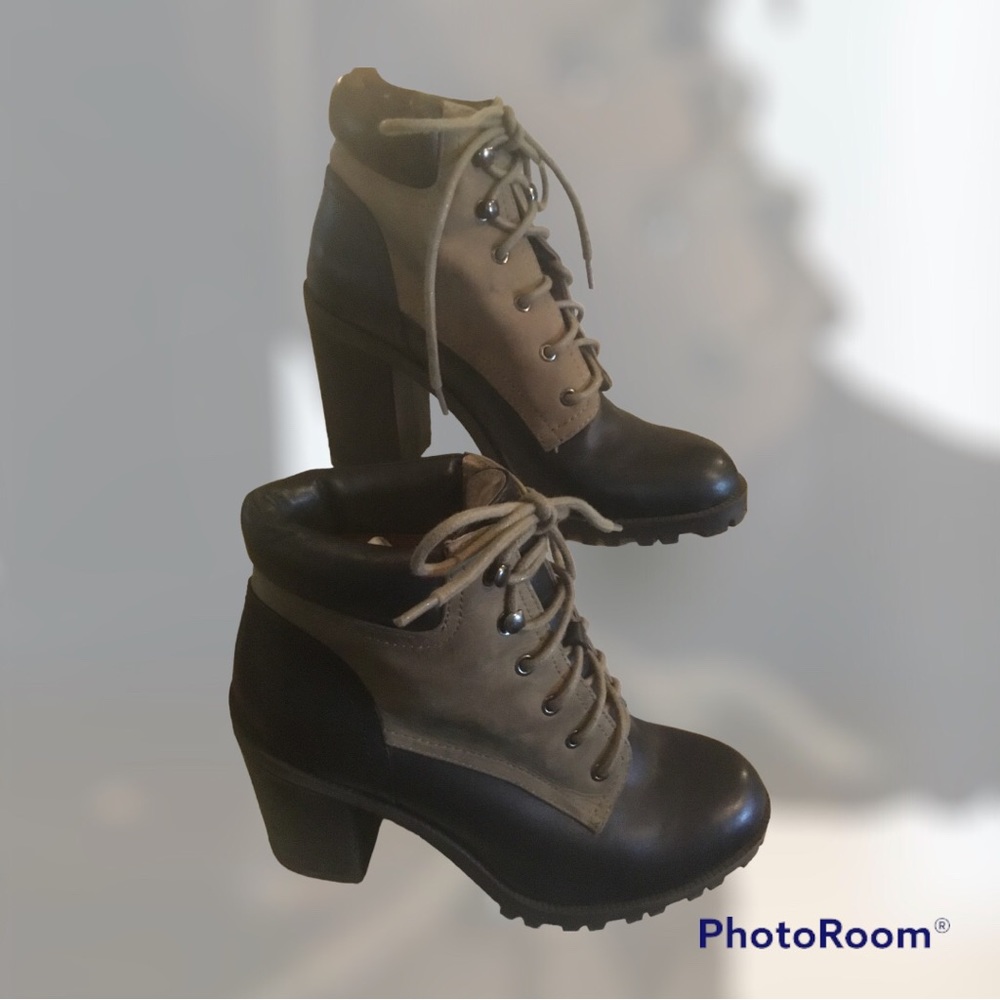 Black & Taupe Boots - Picture 5 of 6